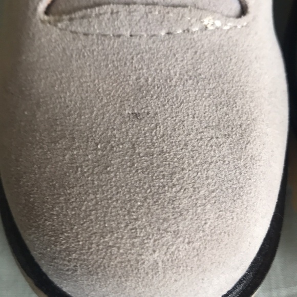 NWOT VICI light gray faux suede cream sherpa lug sole lace up ankle booties Sz 6 - Picture 5 of 13